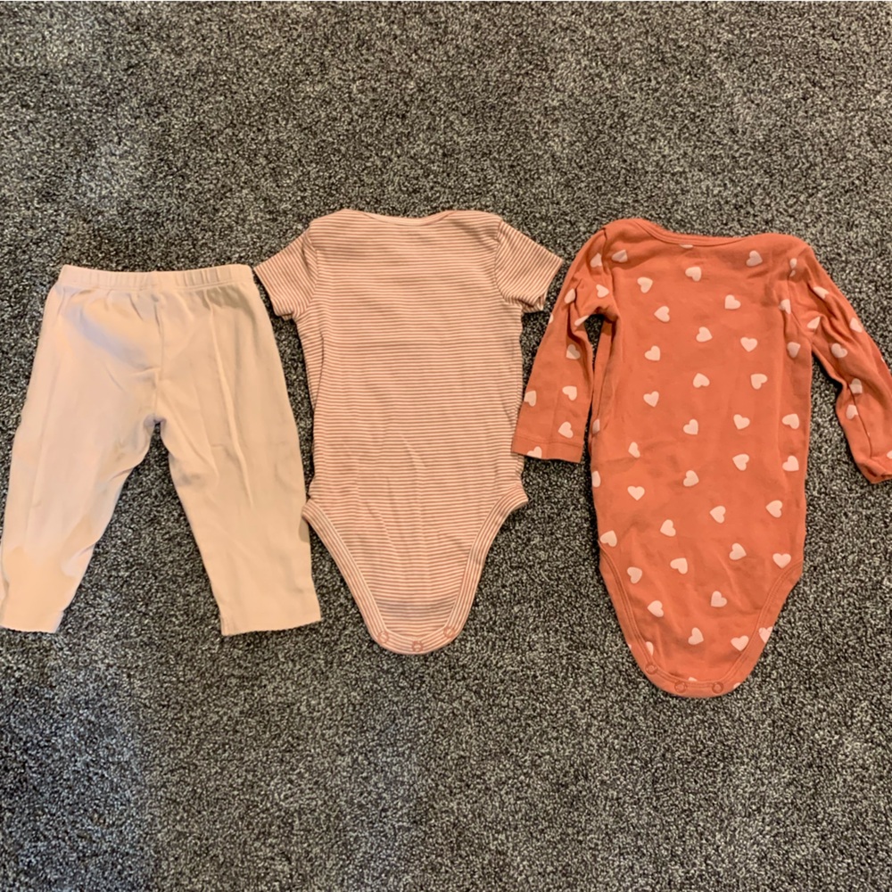 Carter's 9 Piece Bundle - Picture 11 of 16